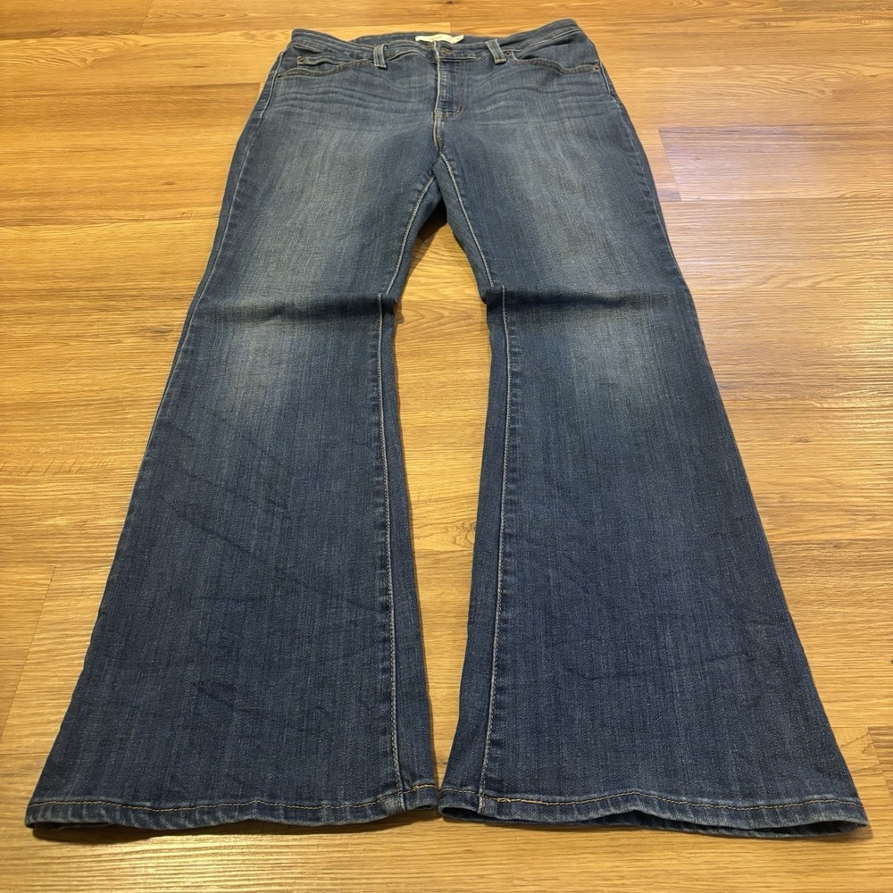 Levis 726 Flare Jeans Womens 32 (31x30) Blue Denim Medium Wash Stretch Fade Boho